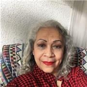 Profesora de yoga, relajación, meditación, charlas autoestima.
Personas mayores